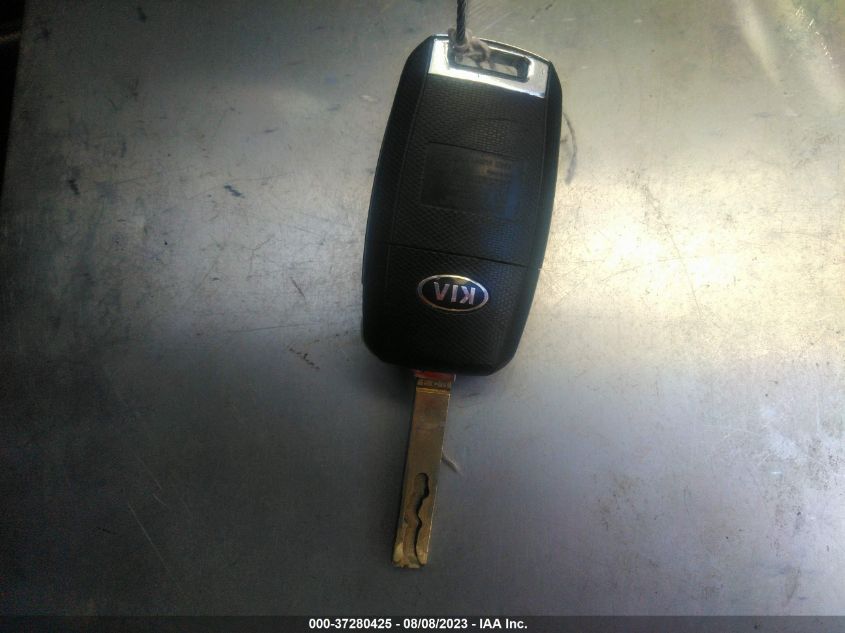 3KPA24ADXME417792 Kia Rio LX/S 11