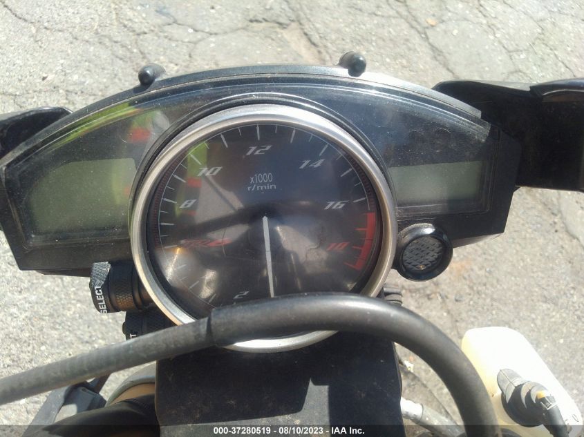 2008 YAMAHA YZFR6 JYARJ16E18A002077