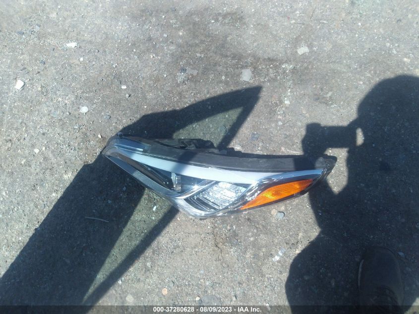 2016 HYUNDAI SONATA 2.4L SE - 5NPE24AF5GH310748