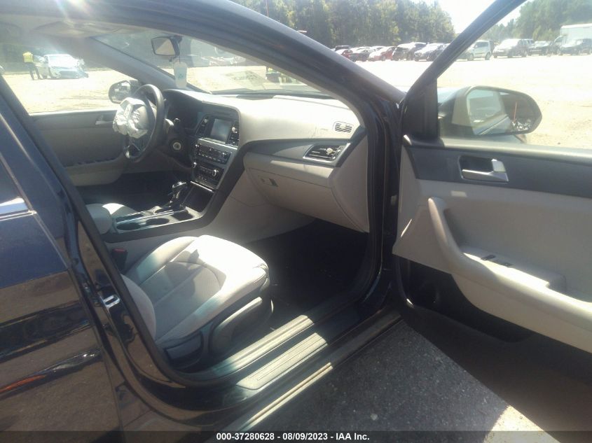 2016 HYUNDAI SONATA 2.4L SE - 5NPE24AF5GH310748