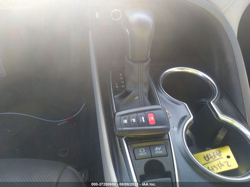 2020 TOYOTA CAMRY HYBRID XLE - 4T1F31AK4LU012328