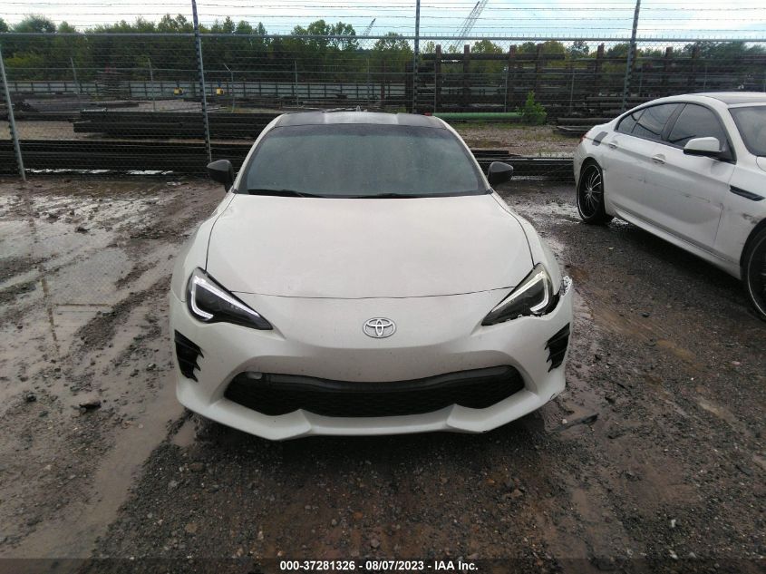 2017 TOYOTA 86 JF1ZNAA12H8711384