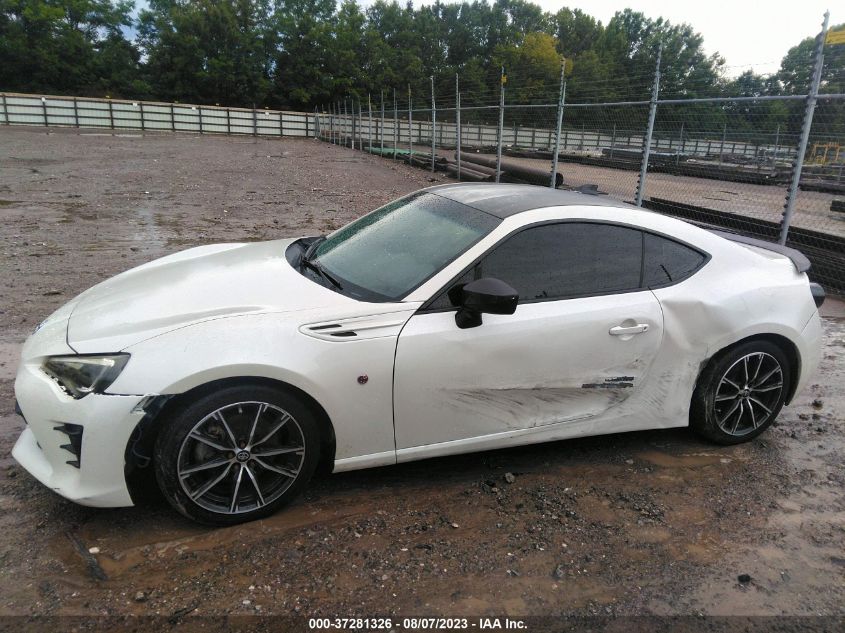 2017 TOYOTA 86 JF1ZNAA12H8711384