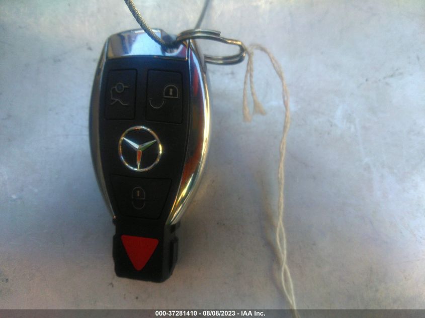 2015 MERCEDES-BENZ S-CLASS S 550 - WDDUG8CBXFA194487