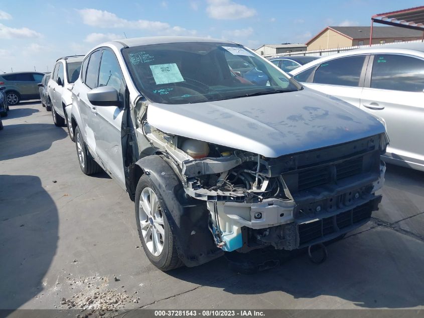 2017 FORD ESCAPE SE - 1FMCU0GD7HUC13716