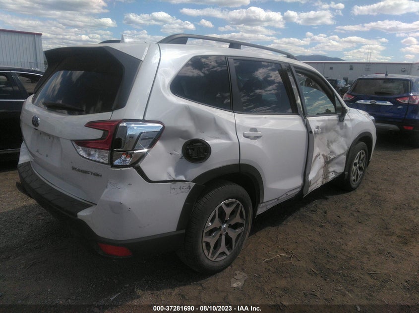 VIN JF2SKAJC4MH559819 2021 SUBARU FORESTER PREMIUM