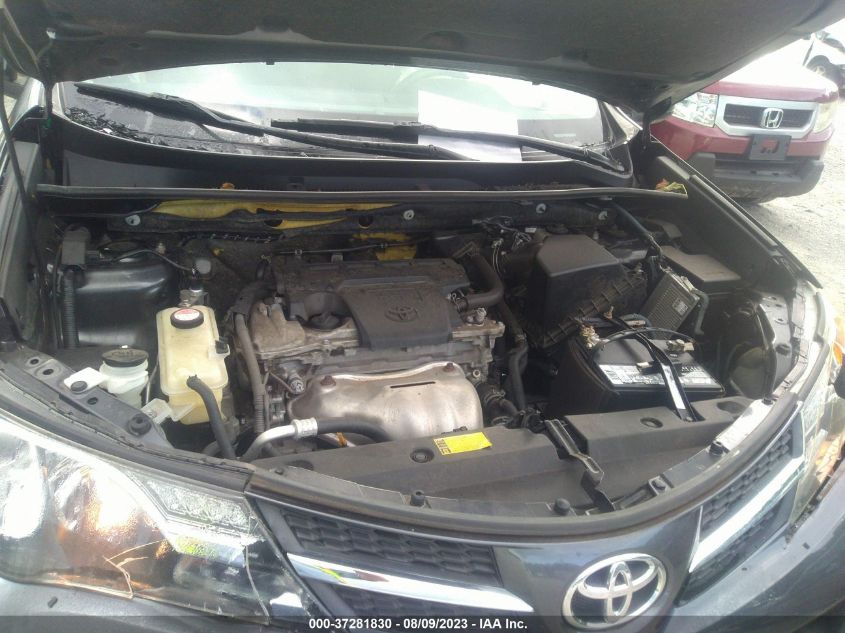 2015 TOYOTA RAV4 LE - JTMBFREV8FJ030365