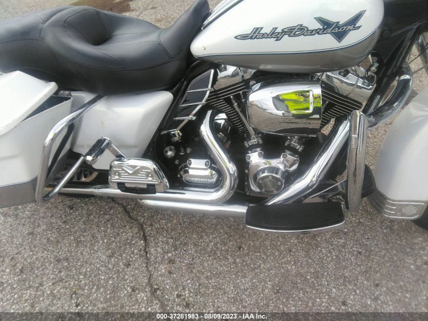 2009 HARLEY-DAVIDSON FLHR - 1HD1FB4199Y636804