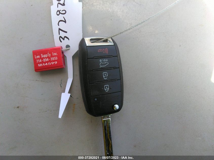 2016 KIA SOUL + - KNDJP3A5XG7360051