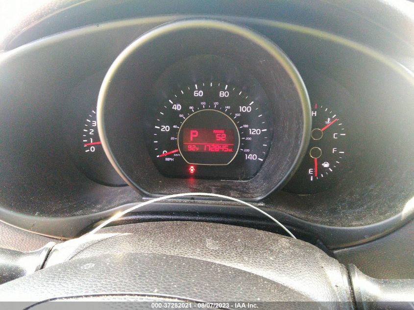 2016 KIA SOUL + - KNDJP3A5XG7360051