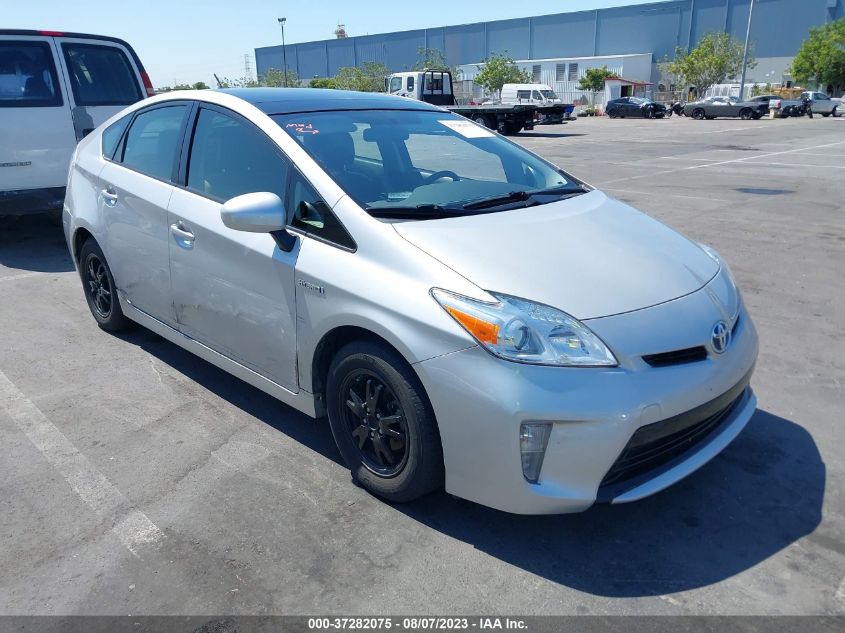 2015 TOYOTA PRIUS FOUR - JTDKN3DU6F0447482