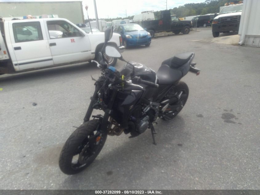 2017 KAWASAKI ZR900 - JKAZR2A10HDA21352
