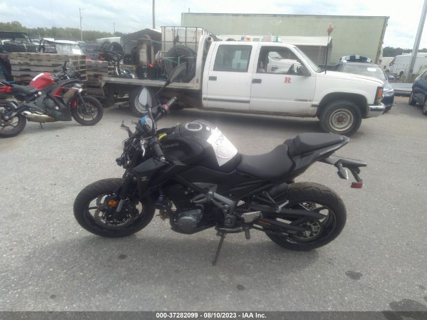 2017 KAWASAKI ZR900 - JKAZR2A10HDA21352