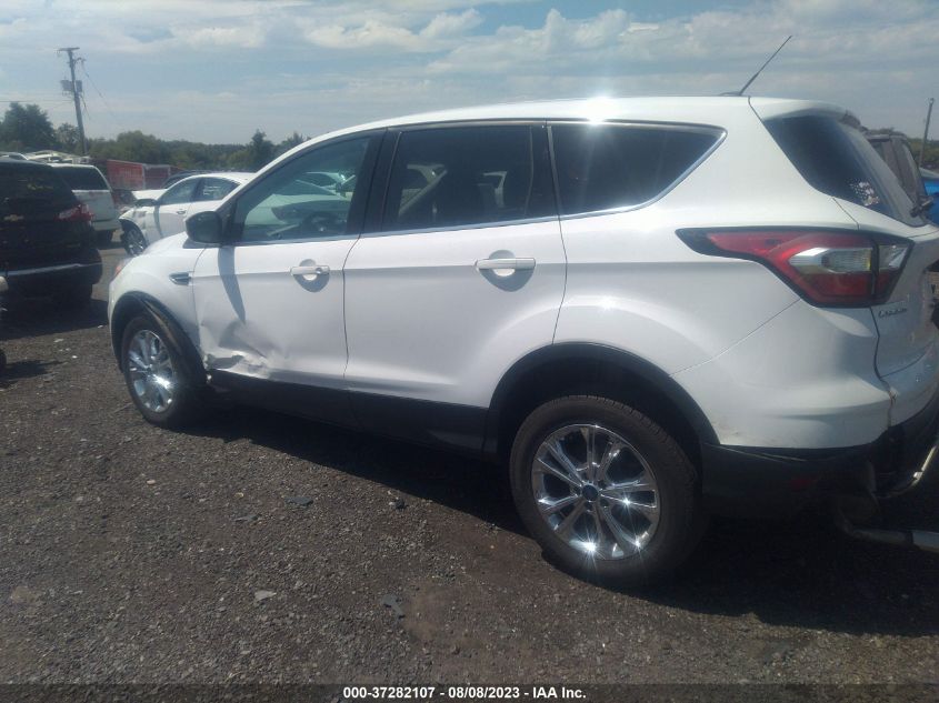 2017 FORD ESCAPE SE - 1FMCU9G97HUE13334