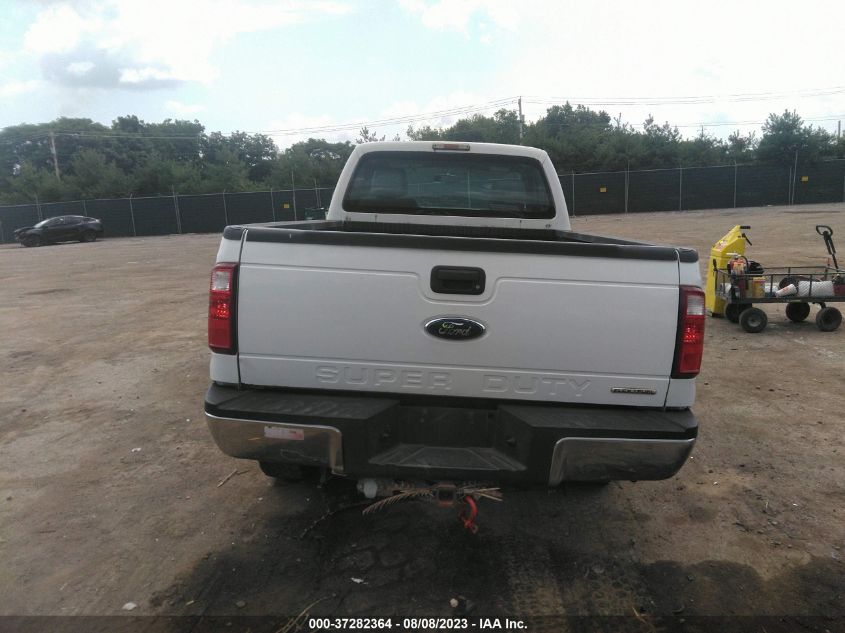 2014 FORD F-250 XL - 1FTBF2B6XEEB17180