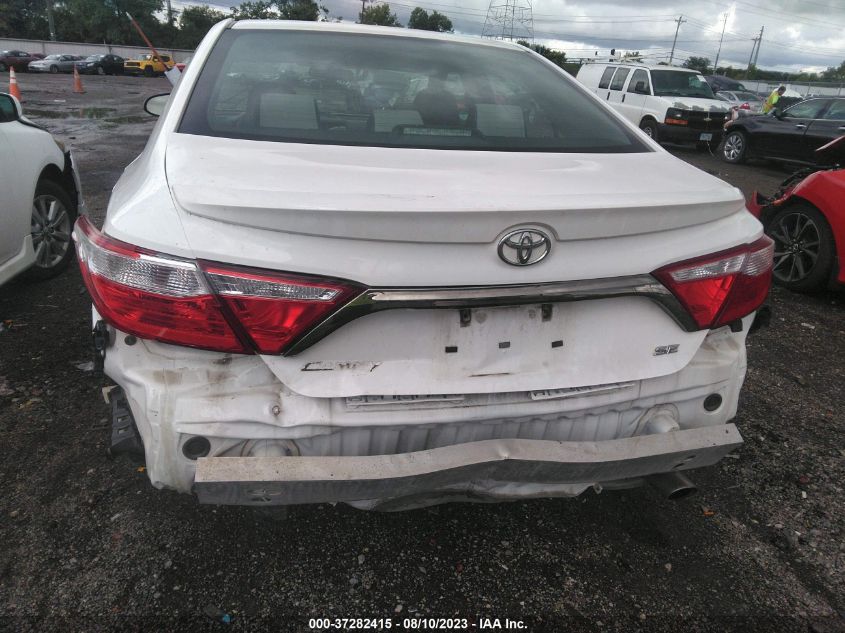 2017 TOYOTA CAMRY SE - 4T1BF1FK0HU810119