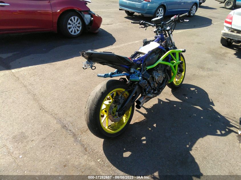 2015 YAMAHA FZ07 JYARM06E9FA000477