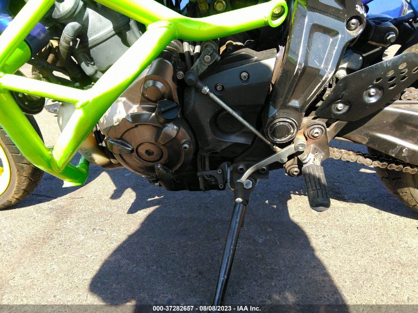 2015 YAMAHA FZ07 JYARM06E9FA000477