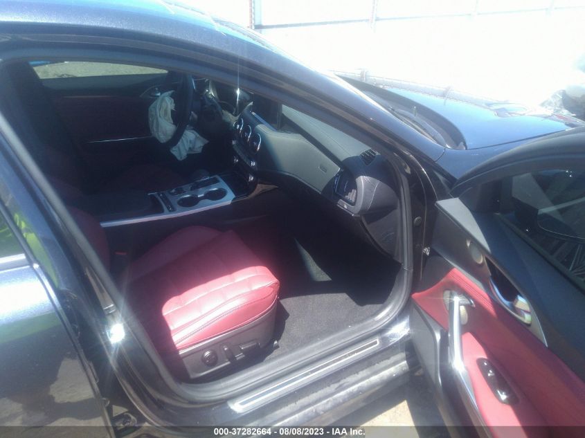 VIN KNAE55LC2P6125869 2023 KIA STINGER GT2