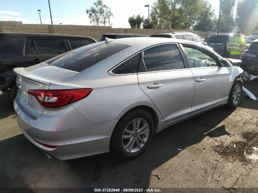 2015 HYUNDAI SONATA 2.4L SE - 5NPE24AF0FH107782