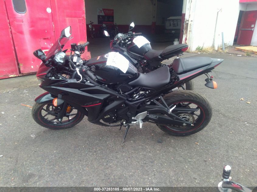 2018 YAMAHA YZFR3 A MH3RH15YXJK003838