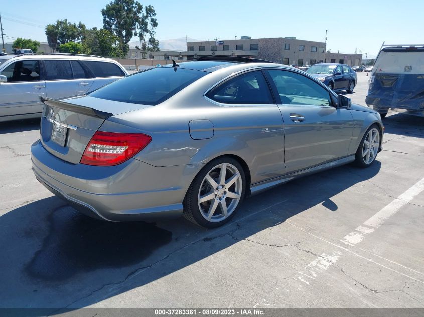 2013 MERCEDES-BENZ C-CLASS C 250 - WDDGJ4HB3DF995164
