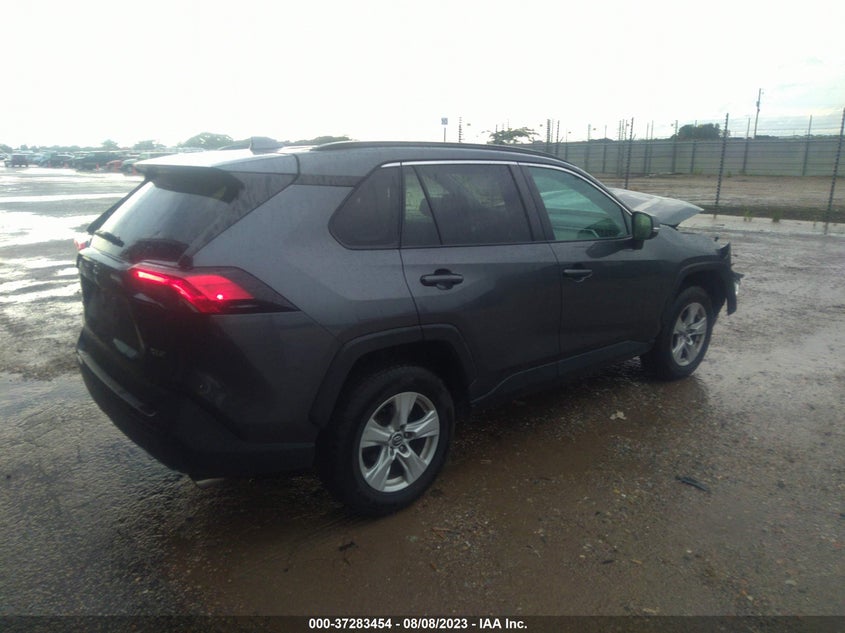 VIN 2T3W1RFV2MW116770 2021 TOYOTA RAV4 XLE