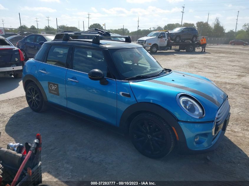 2015 MINI COOPER HARDTOP 4 DOOR WMWXS5C53FT832322