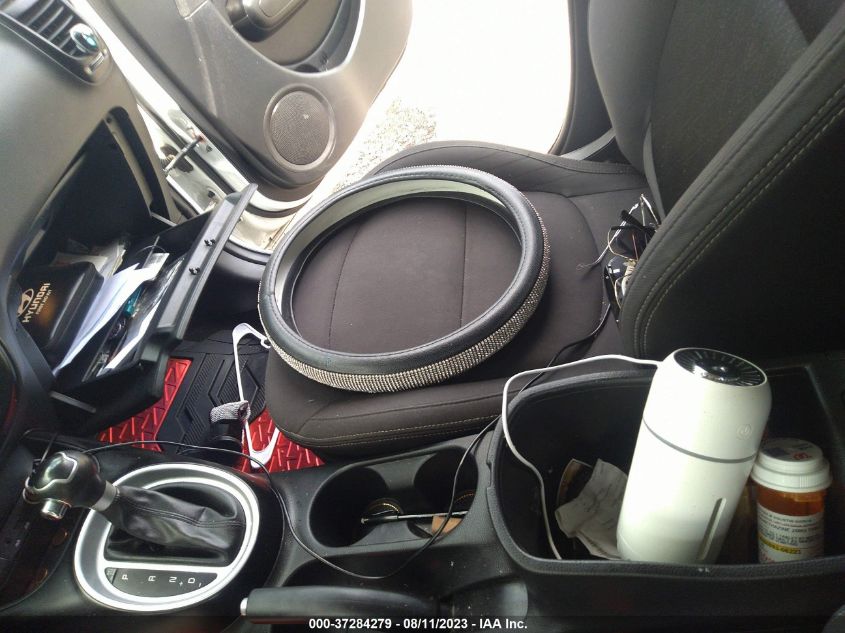 2016 KIA SOUL BASE - KNDJN2A27G7840330