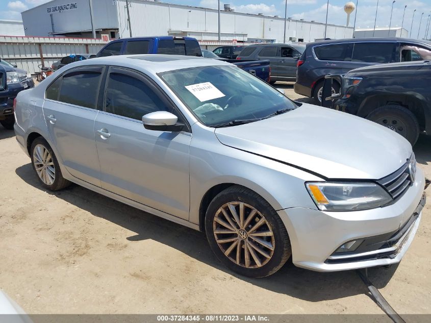 2015 VOLKSWAGEN JETTA SEDAN 1.8T SE - 3VWD07AJ0FM222137