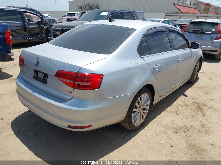 2015 VOLKSWAGEN JETTA SEDAN 1.8T SE - 3VWD07AJ0FM222137