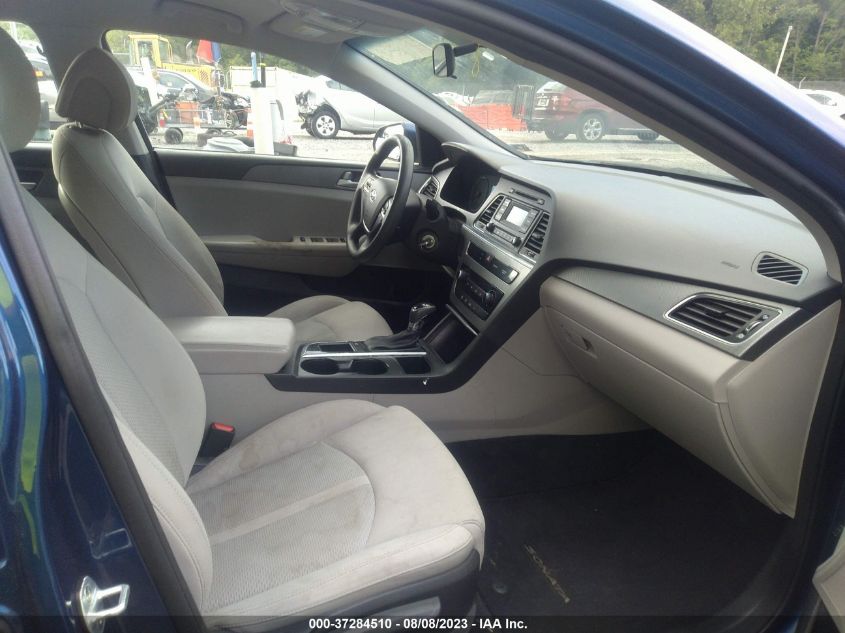 2015 HYUNDAI SONATA 2.4L SE - 5NPE24AF4FH081526