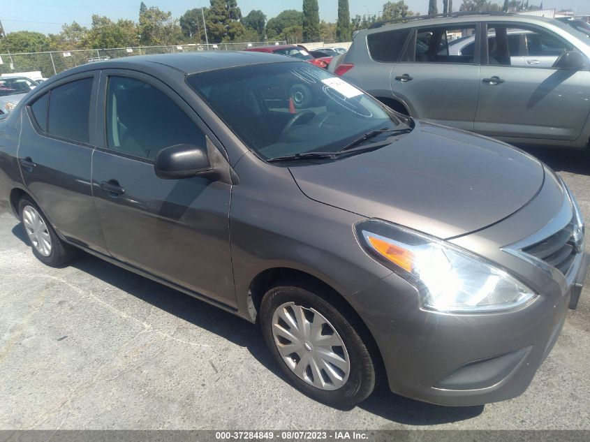 2015 NISSAN VERSA S PLUS - 3N1CN7AP3FL821093