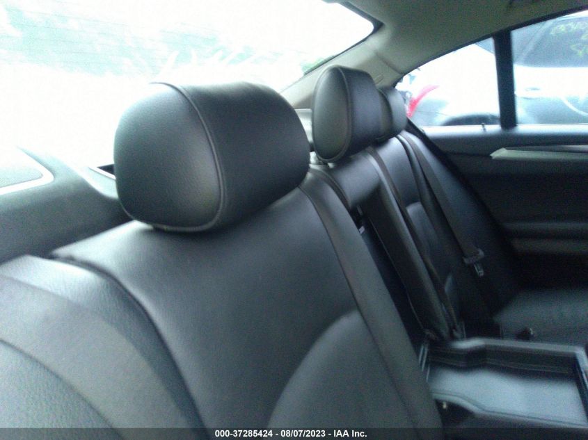 2013 BMW 5 SERIES 528I XDRIVE - WBAXH5C51DD110210