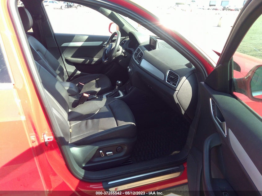 VIN WA1HCCFS5JR030445 2018 AUDI Q3 PREMIUM PLUS