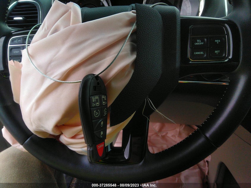 VIN 2C4RDGCG8JR327718 2018 DODGE GRAND CARAVAN SXT