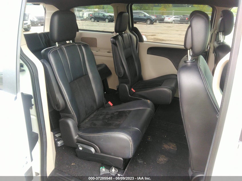 VIN 2C4RDGCG8JR327718 2018 DODGE GRAND CARAVAN SXT