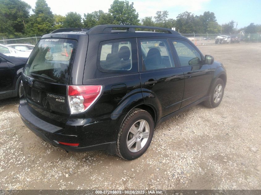 2013 SUBARU FORESTER 2.5X - JF2SHABC6DH411409