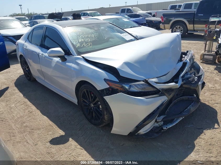 TOYOTA CAMRY XSE 2023