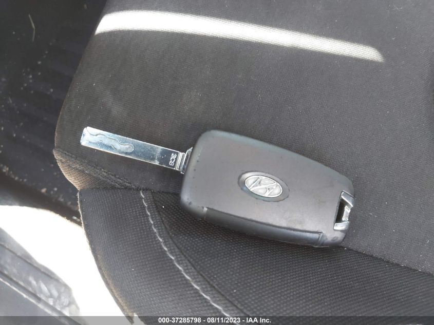 2018 HYUNDAI ELANTRA GT - KMHH35LE8JU057745