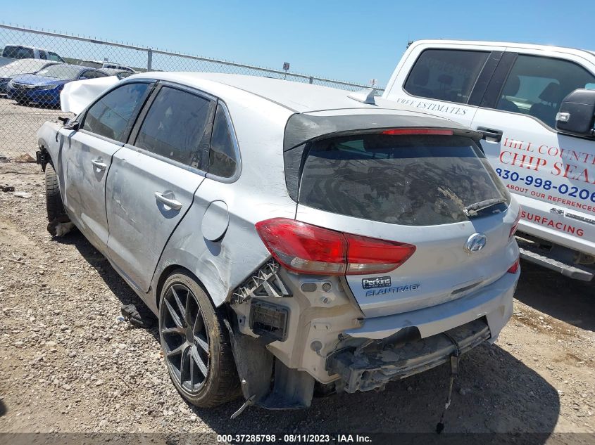2018 HYUNDAI ELANTRA GT - KMHH35LE8JU057745