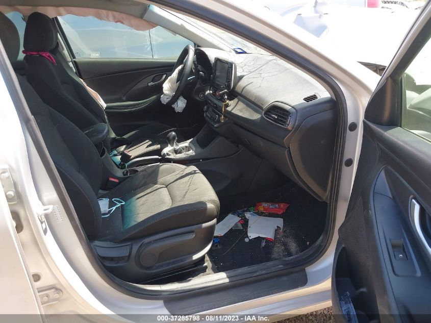 2018 HYUNDAI ELANTRA GT - KMHH35LE8JU057745