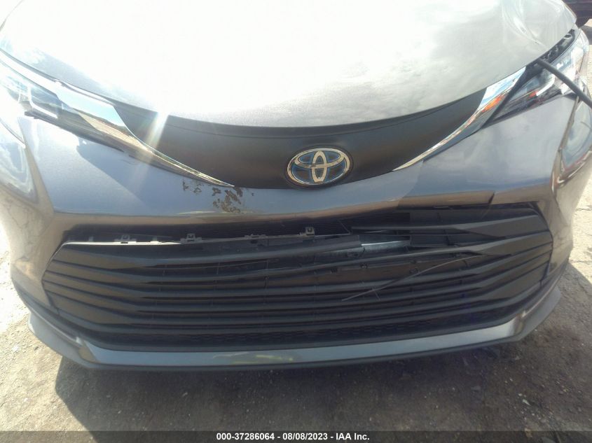 2021 TOYOTA SIENNA LE - 5TDKRKEC2MS046560