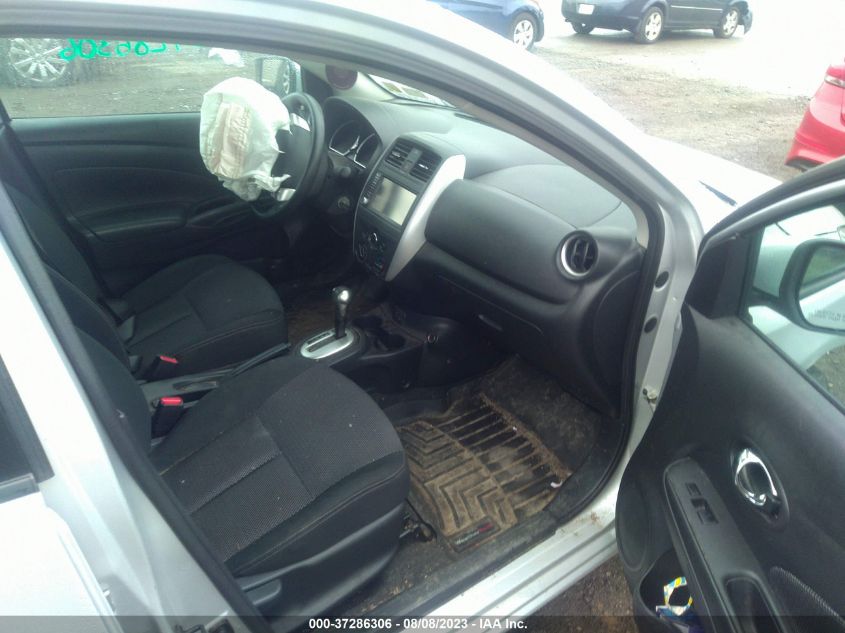 2019 NISSAN VERSA SEDAN SV - 3N1CN7AP4KL879594