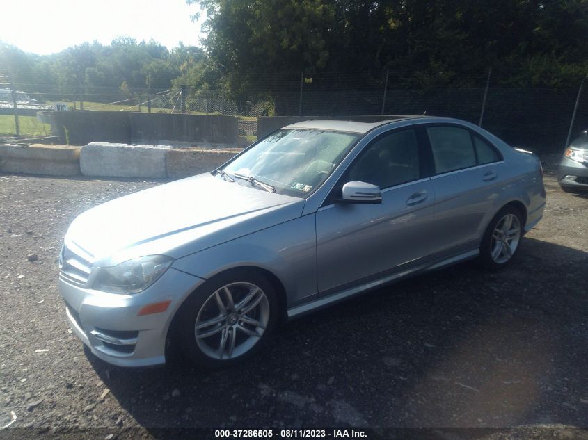2013 MERCEDES-BENZ C-CLASS C 300 - WDDGF8AB6DR251933