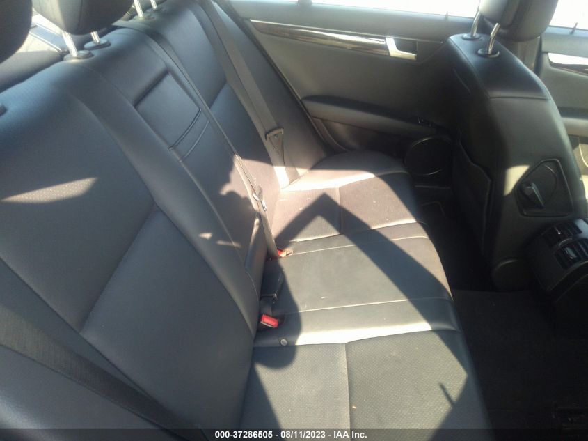 2013 MERCEDES-BENZ C-CLASS C 300 - WDDGF8AB6DR251933