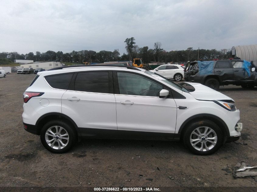 2018 FORD ESCAPE SE - 1FMCU9GD6JUD12697