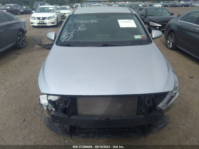 2018 HYUNDAI ELANTRA GT - KMHH35LE1JU074550