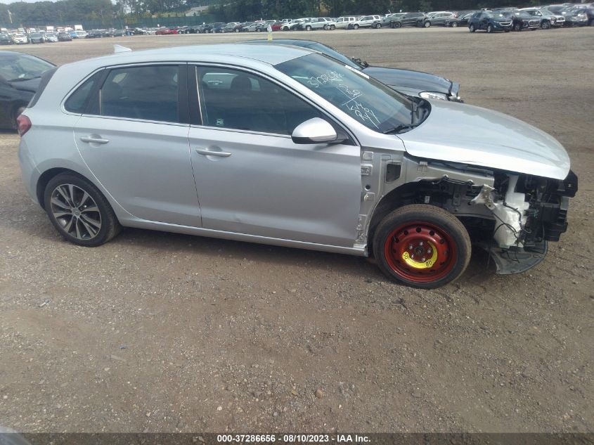 2018 HYUNDAI ELANTRA GT - KMHH35LE1JU074550