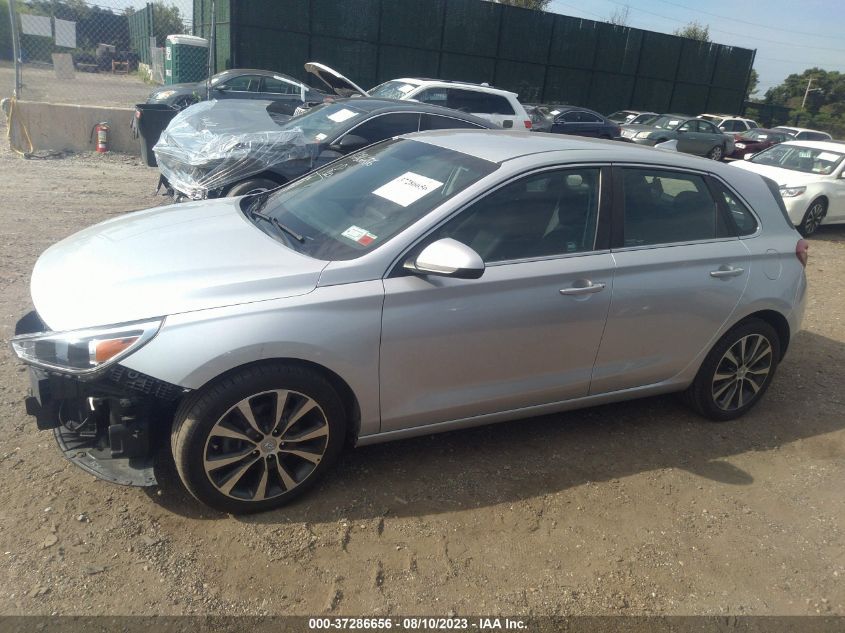 2018 HYUNDAI ELANTRA GT - KMHH35LE1JU074550